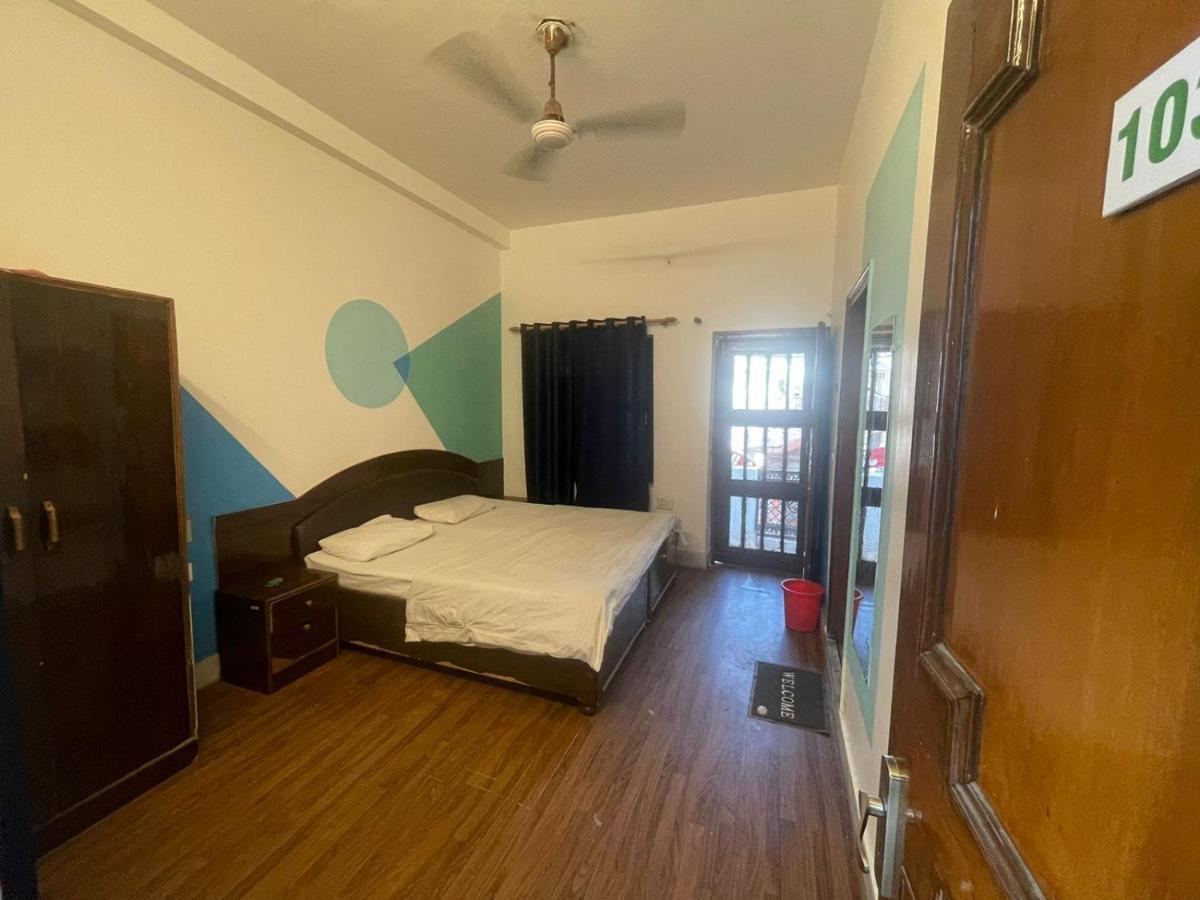 Unplan Hostel Rishikesh Exterior photo